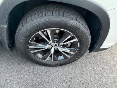 2019 Toyota Highlander LE Plus V6 FWD (SE)