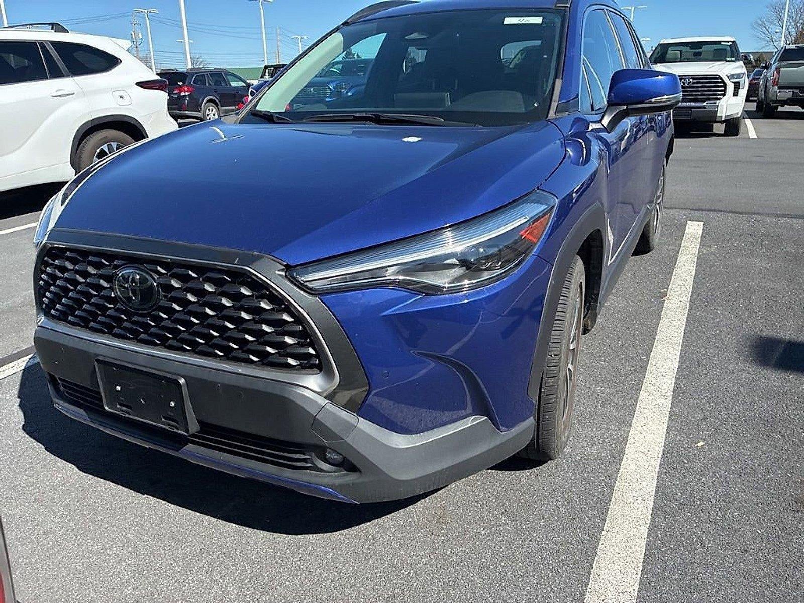 2023 Toyota Corolla Cross XLE 4WD (Natl)