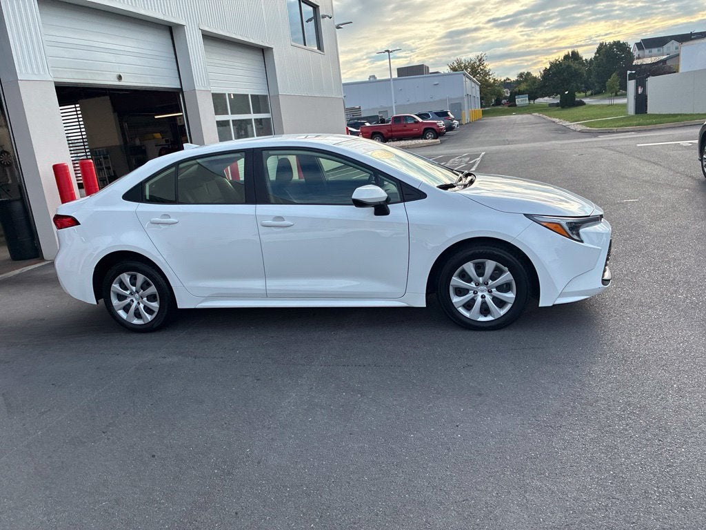 2025 Toyota Corolla Hybrid LE CERTIFIED