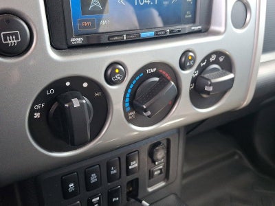 2010 Toyota FJ Cruiser 4WD 4dr Auto (Natl)