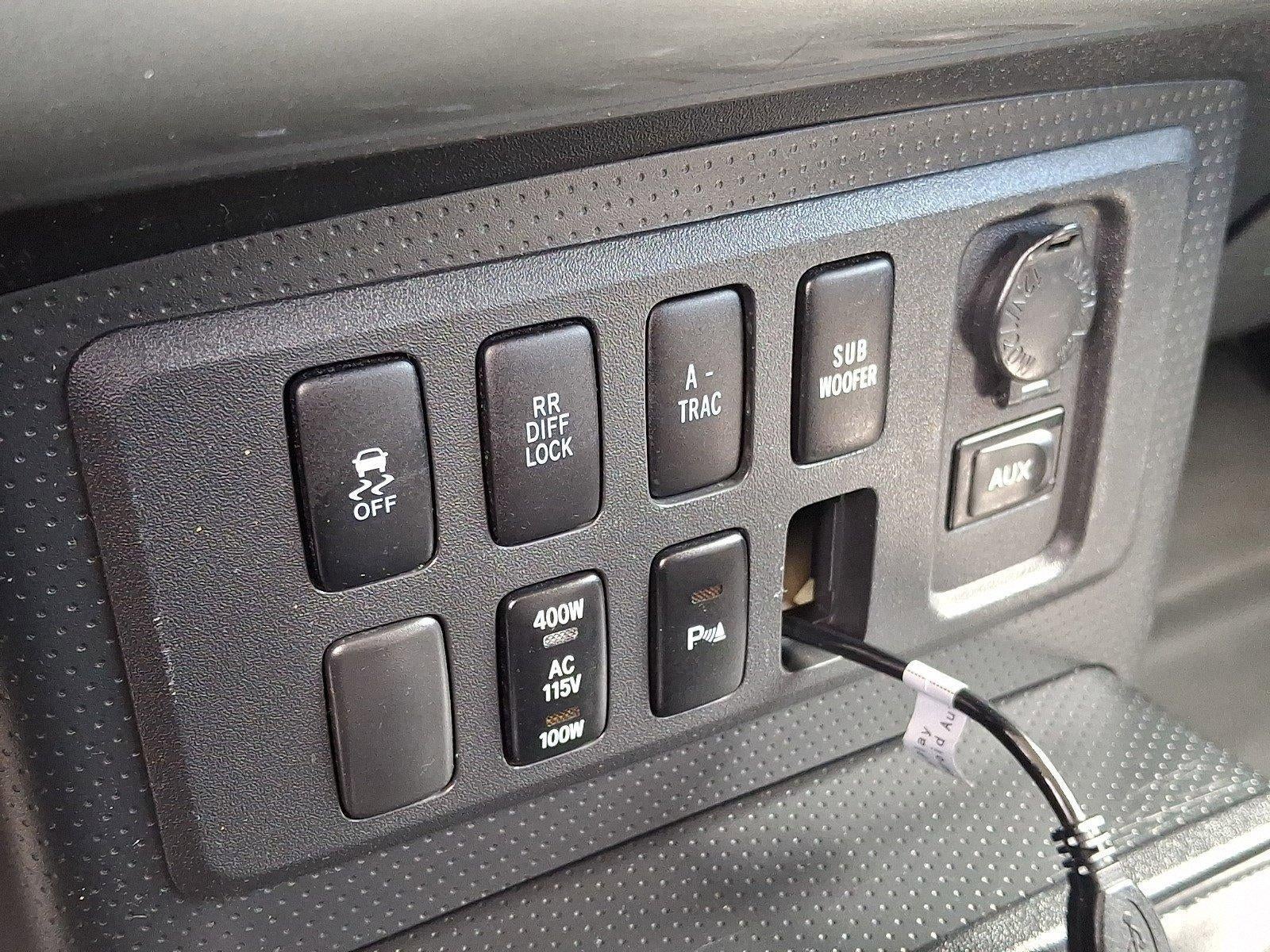 2010 Toyota FJ Cruiser 4WD 4dr Auto (Natl)