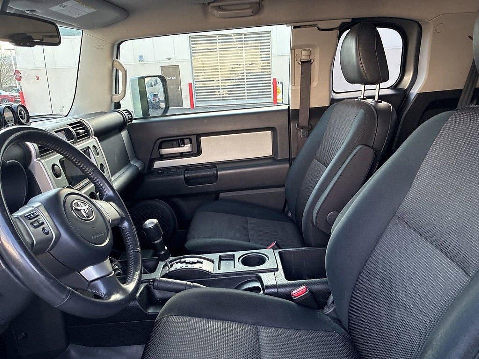 2010 Toyota FJ Cruiser 4WD 4dr Auto (Natl)