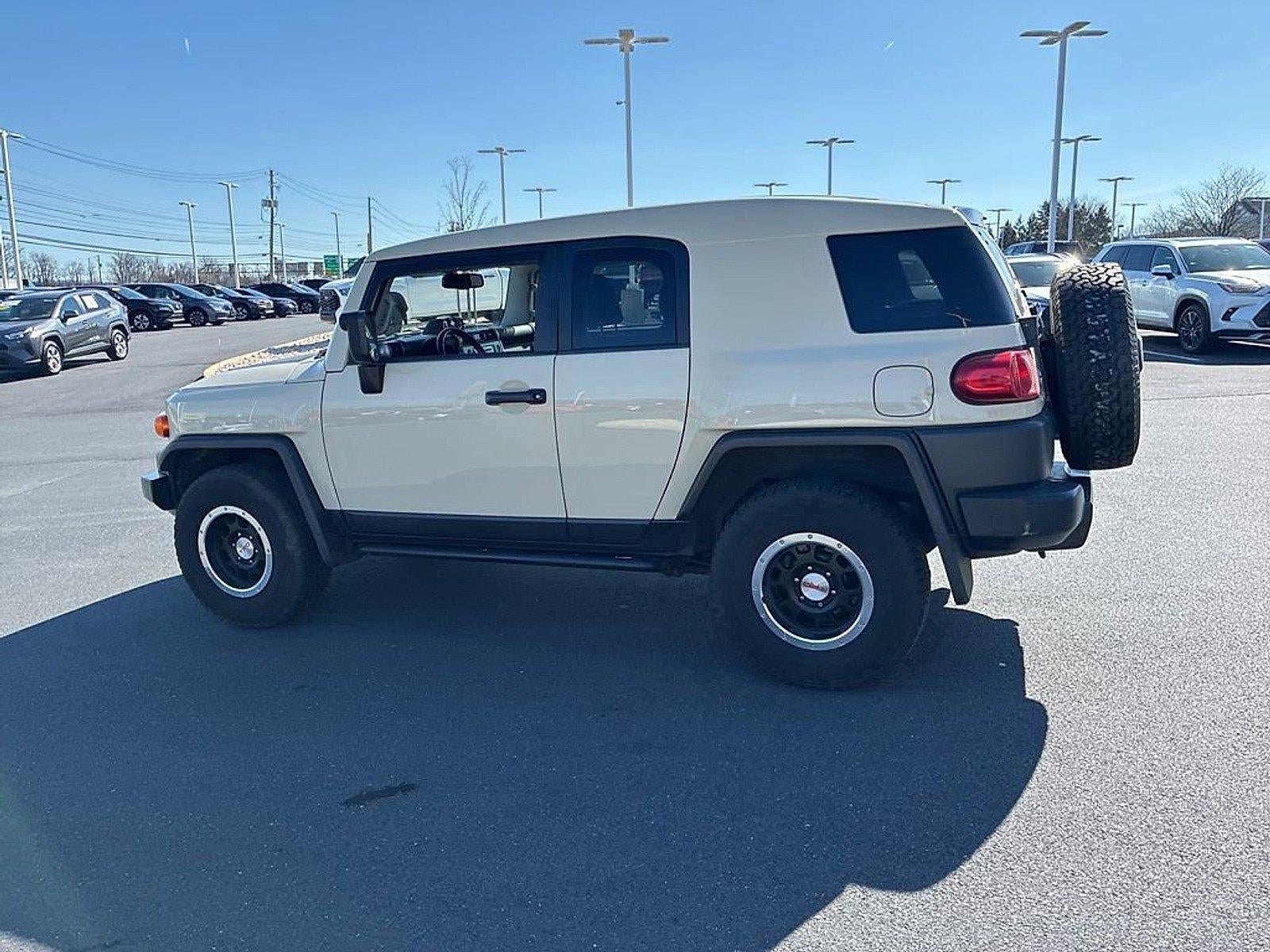 2010 Toyota FJ Cruiser 4WD 4dr Auto (Natl)
