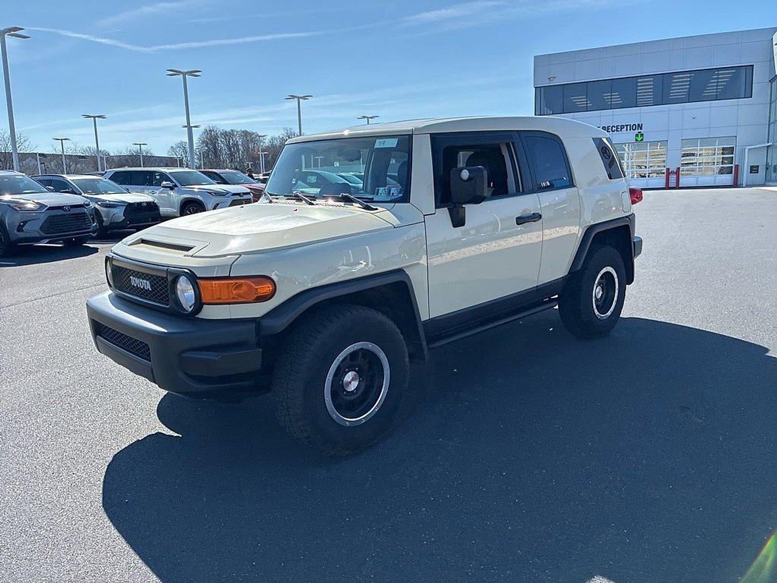 2010 Toyota FJ Cruiser 4WD 4dr Auto (Natl)