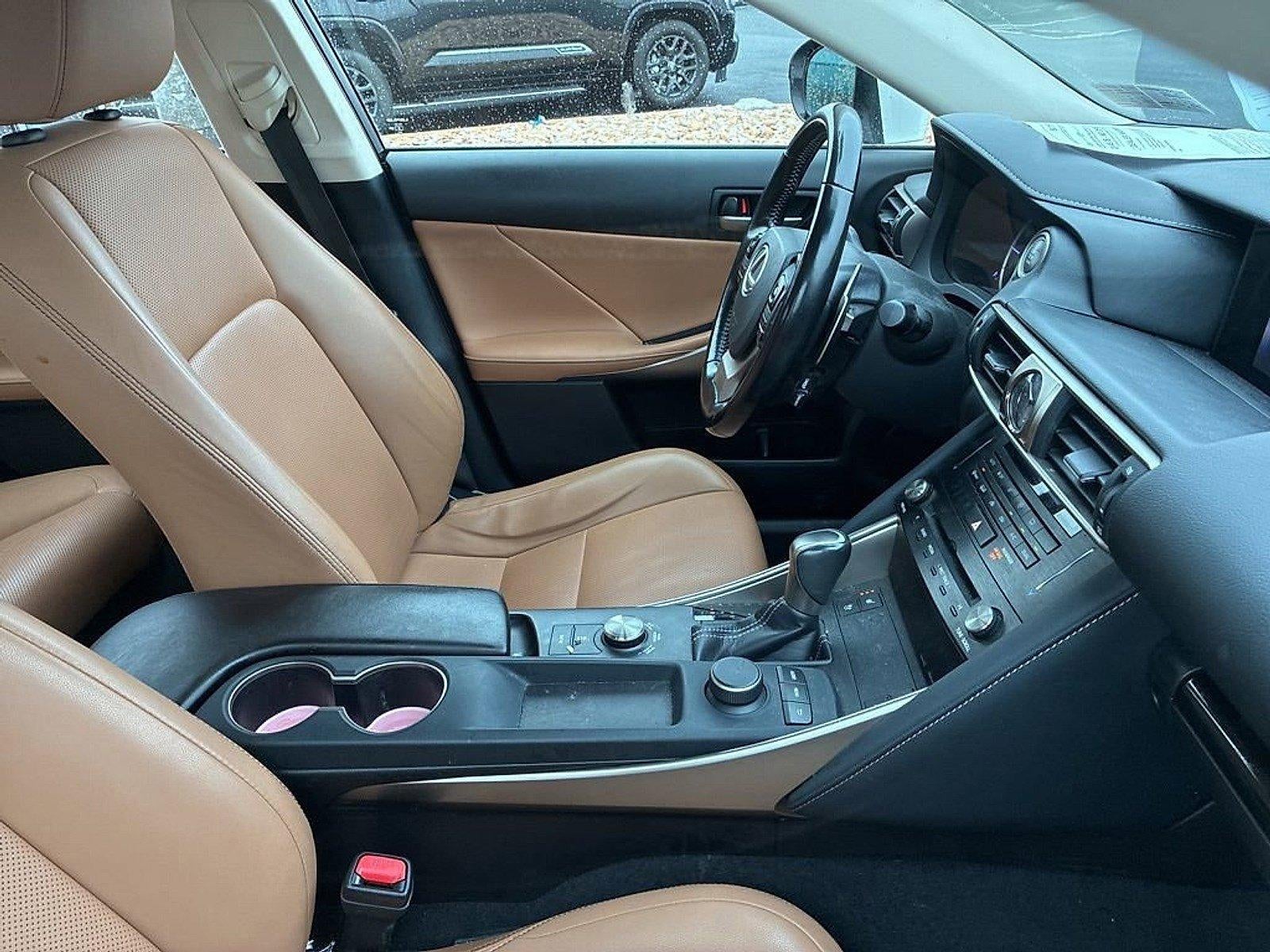 2017 Lexus IS 300 AWD