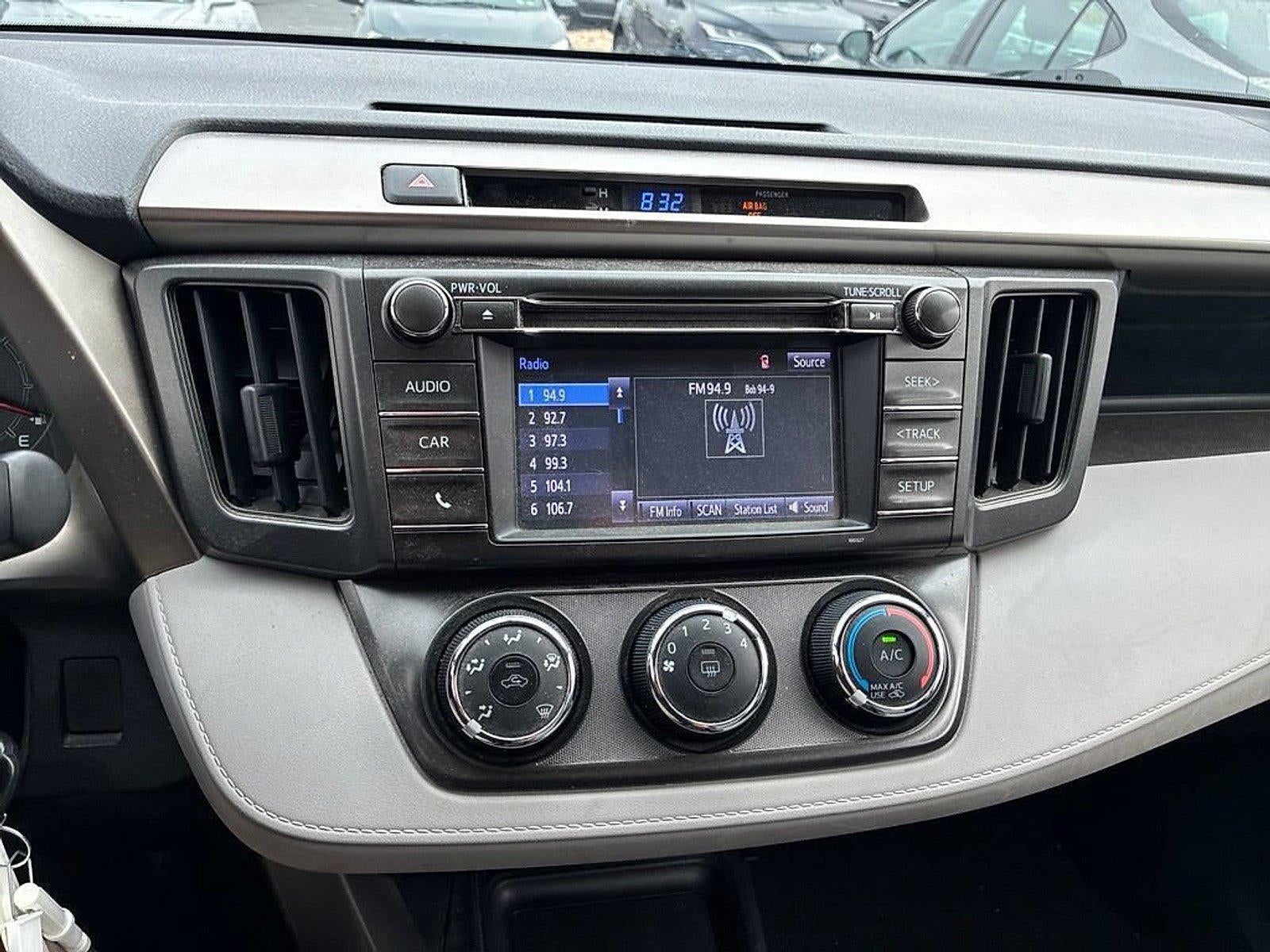 2015 Toyota RAV4 AWD 4dr LE (Natl)