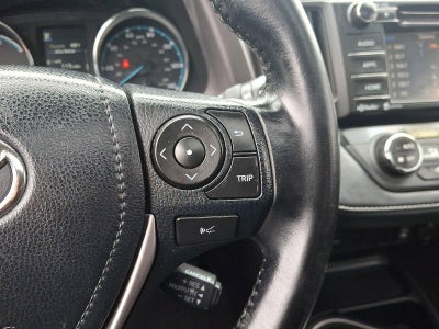 2017 Toyota RAV4 Hybrid XLE AWD (Natl)