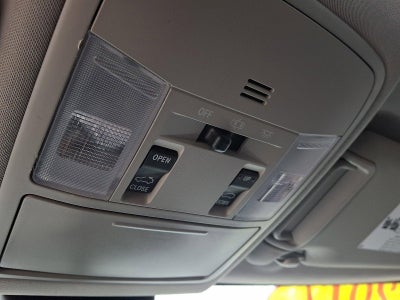 2017 Toyota RAV4 Hybrid XLE AWD (Natl)