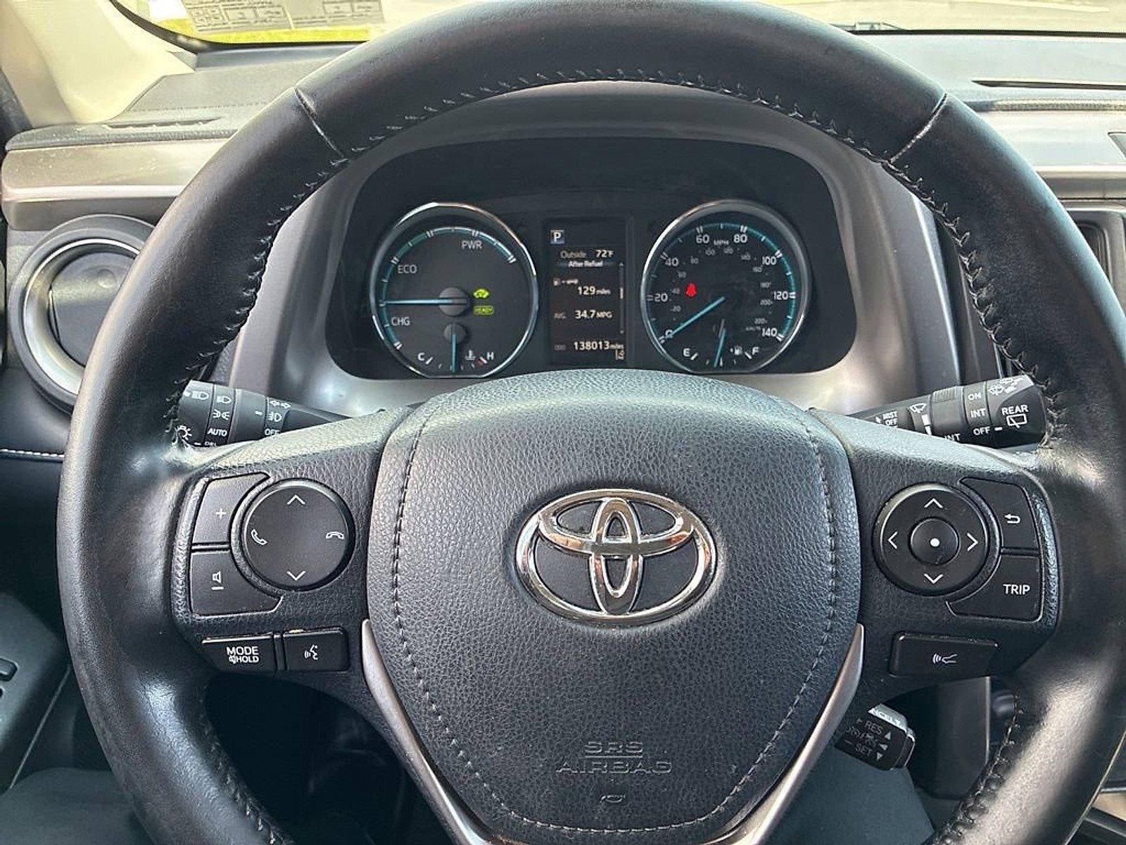 2017 Toyota RAV4 Hybrid XLE AWD (Natl)