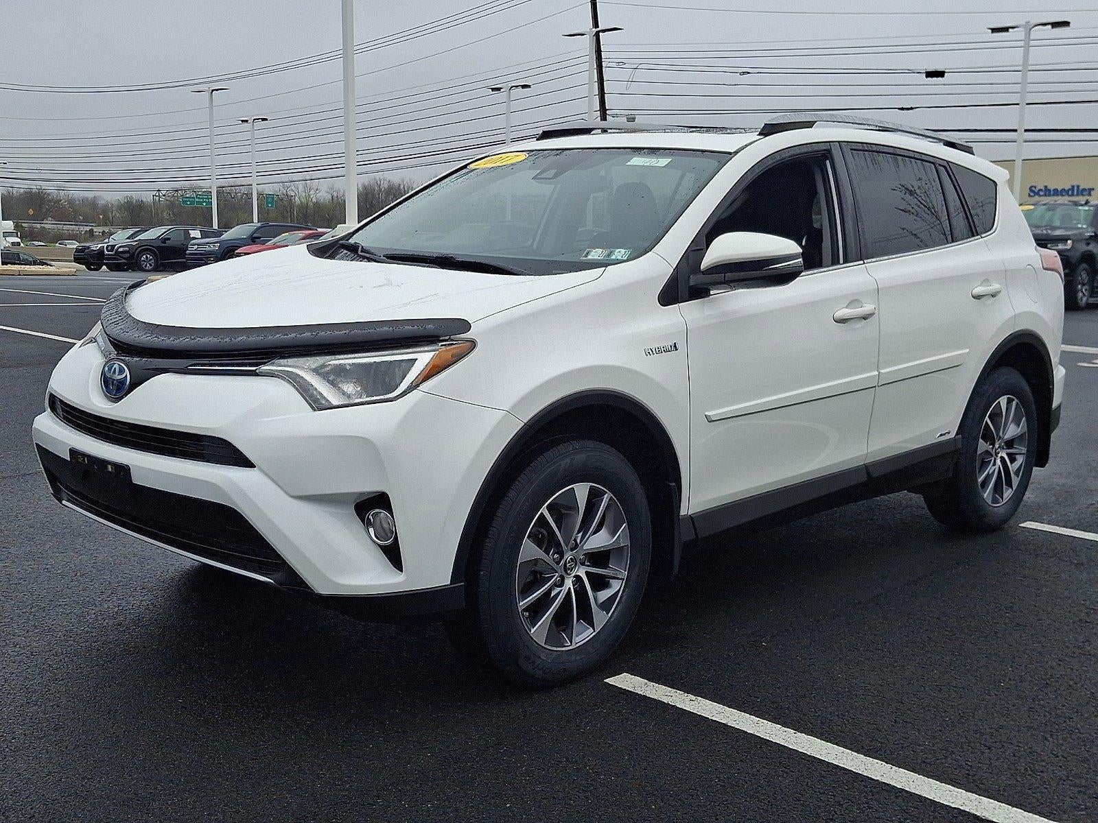 2017 Toyota RAV4 Hybrid XLE AWD (Natl)