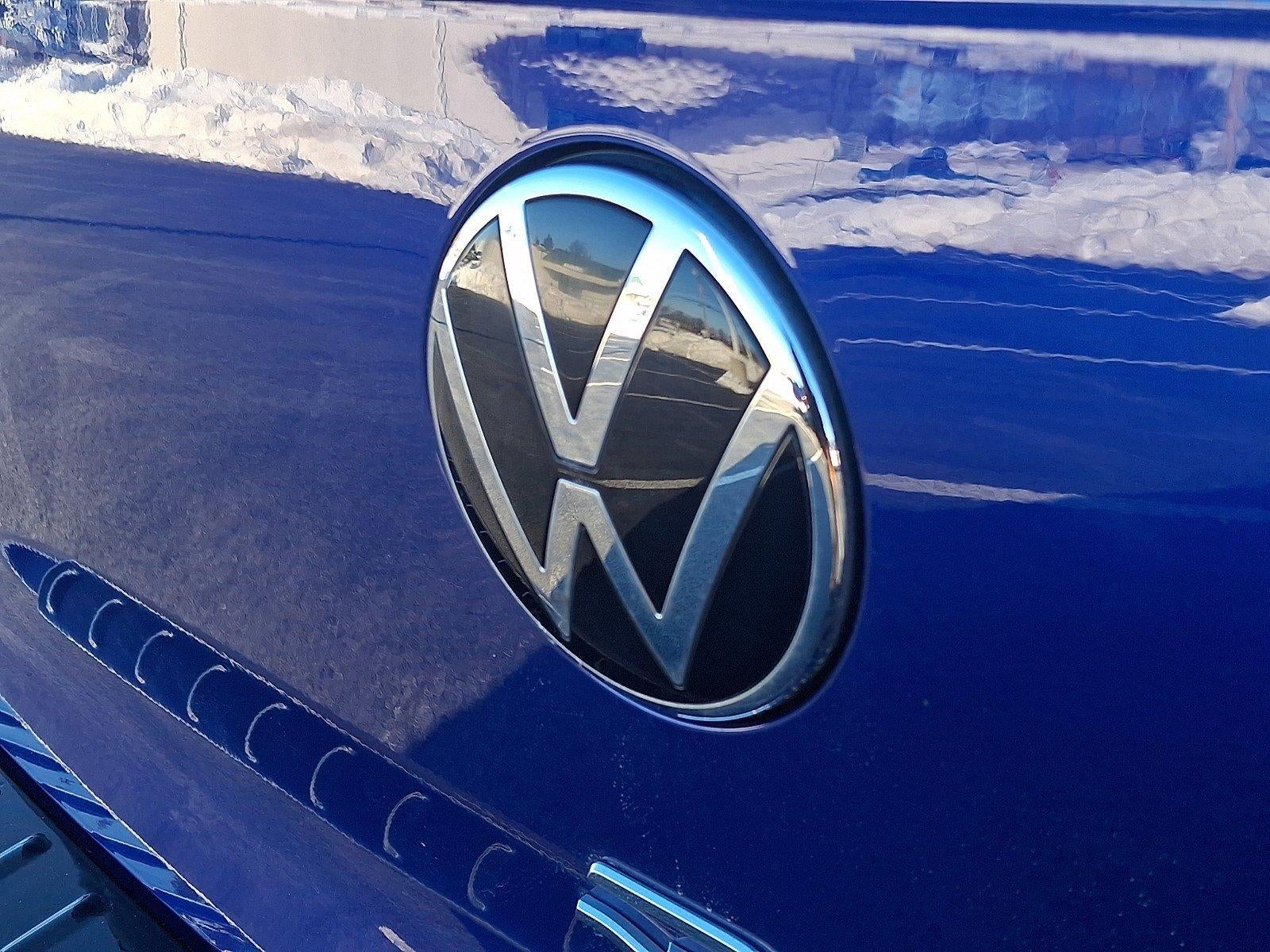 2024 Volkswagen Golf R 2.0T Manual