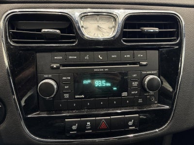 2011 Chrysler 200 4dr Sdn Touring