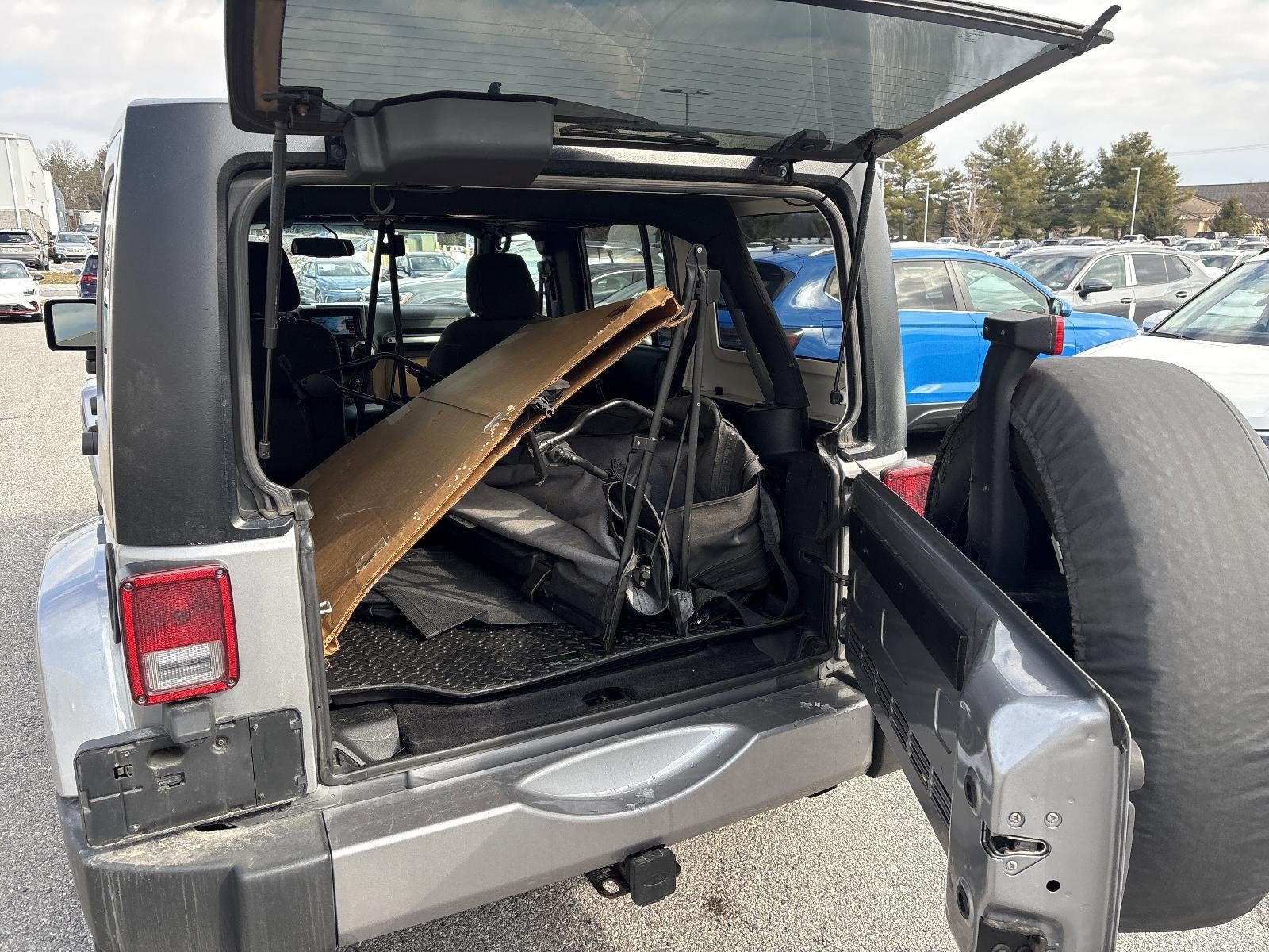 2017 Jeep Wrangler Unlimited Sahara 4x4