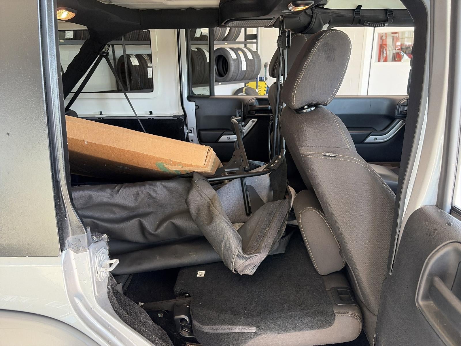 2017 Jeep Wrangler Unlimited Sahara 4x4