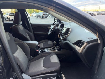 2016 Jeep Cherokee 4WD 4dr Sport