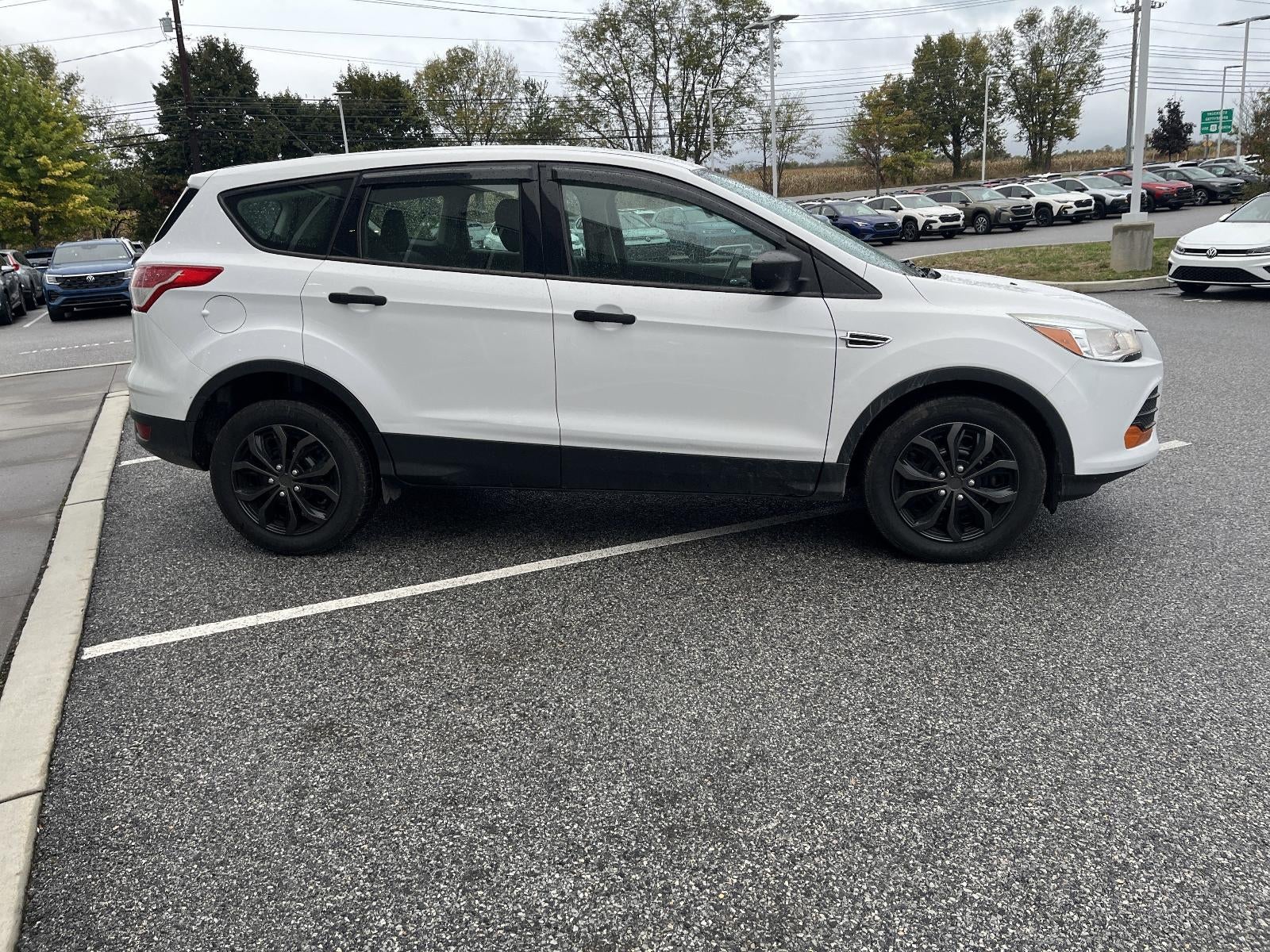2015 Ford Escape FWD 4dr S