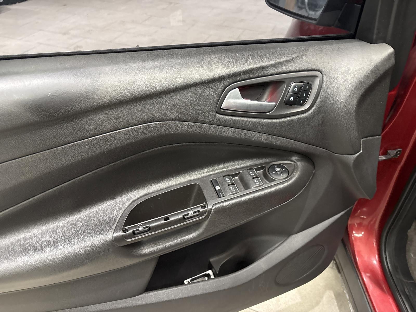 2013 Ford Escape FWD 4dr SEL