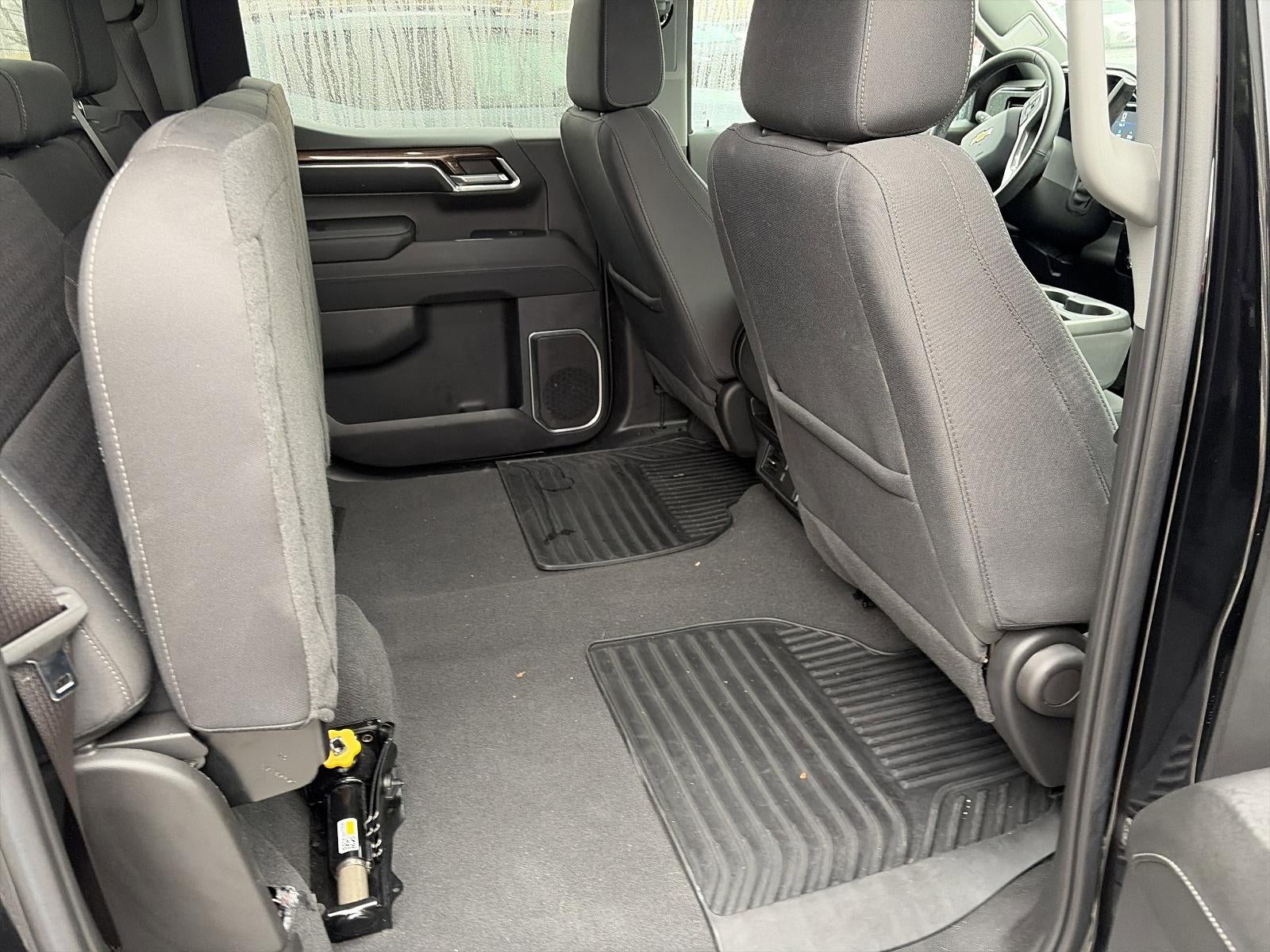 2023 Chevrolet Silverado 1500 Crew Cab Short Box 4-Wheel Drive LT 2FL