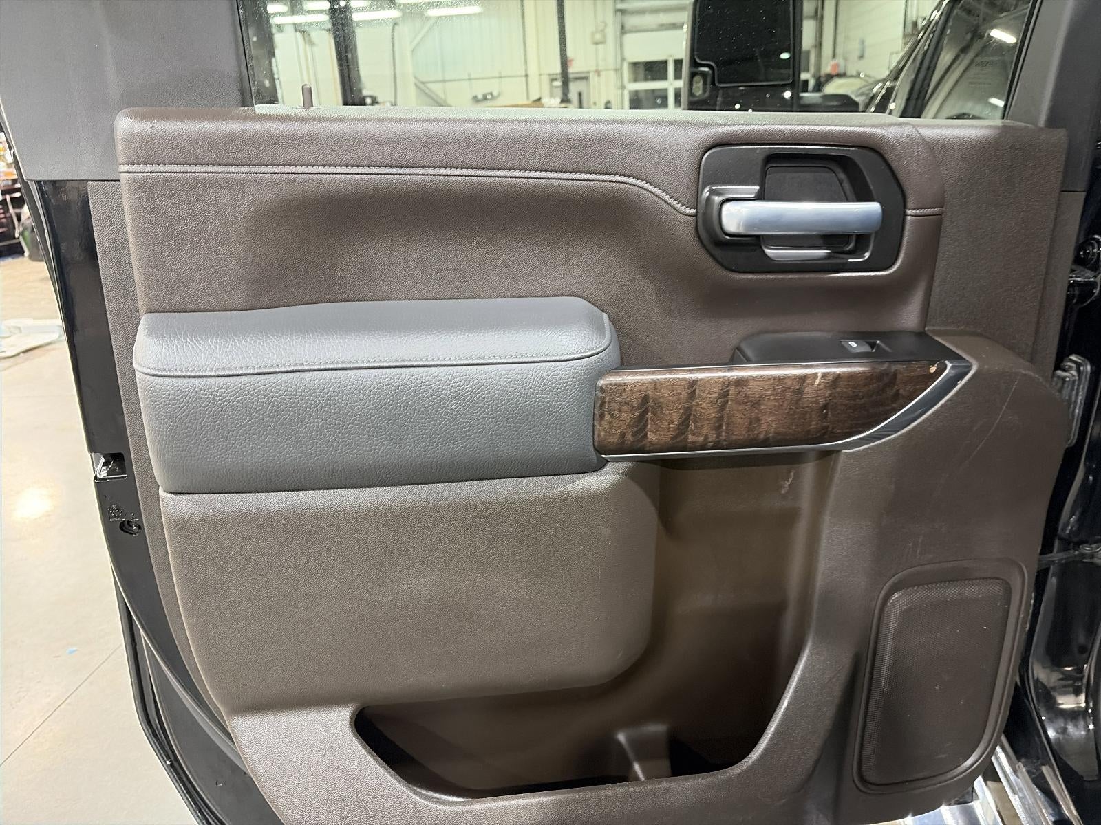 2020 GMC Sierra 2500 HD Crew Cab Standard Box 4-Wheel Drive Denali