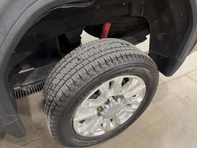 2020 GMC Sierra 2500 HD Crew Cab Standard Box 4-Wheel Drive Denali