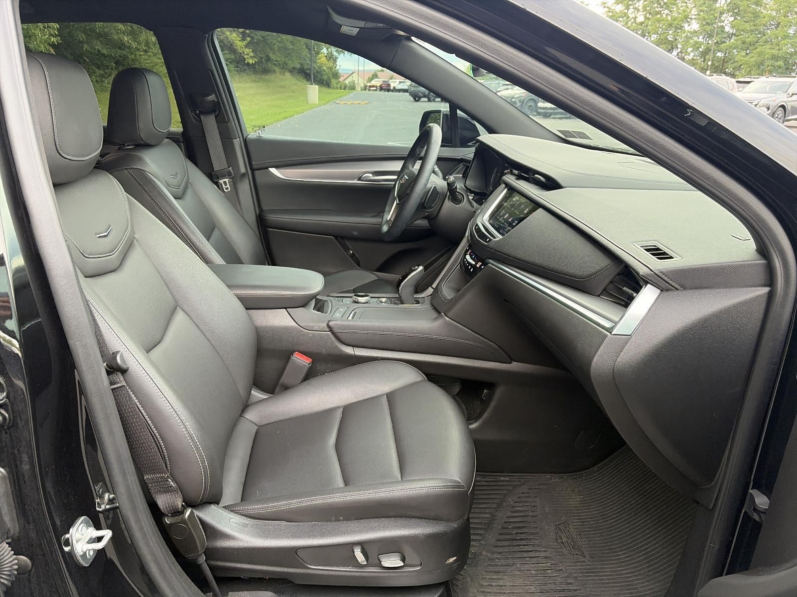 2025 Cadillac XT5 AWD 4dr Luxury