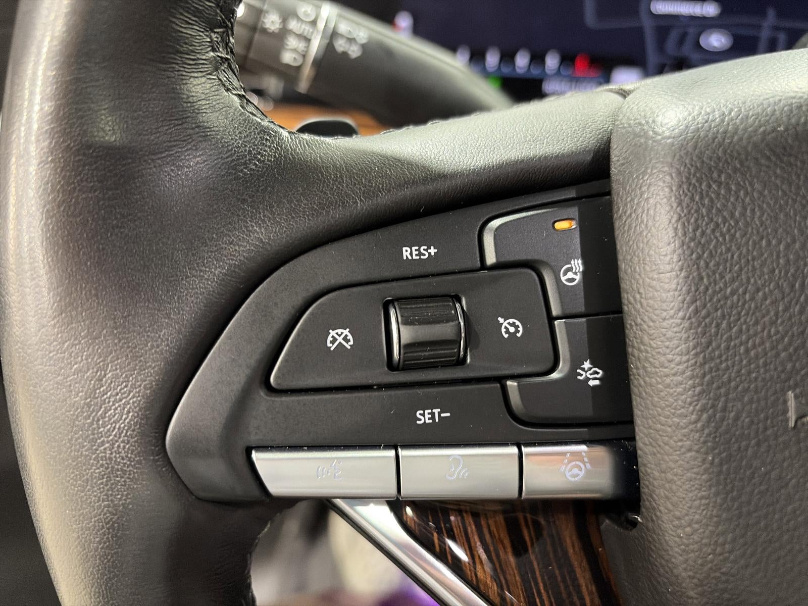 2023 Cadillac Escalade ESV 4WD Premium Luxury