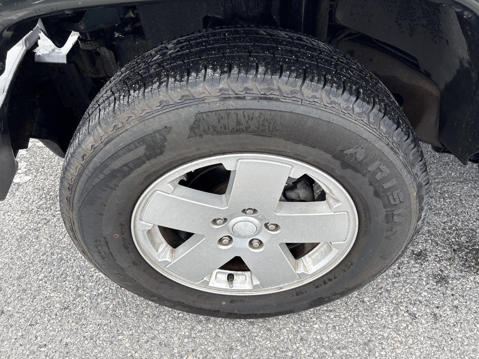 2011 Jeep Wrangler Unlimited 4WD 4dr Sahara