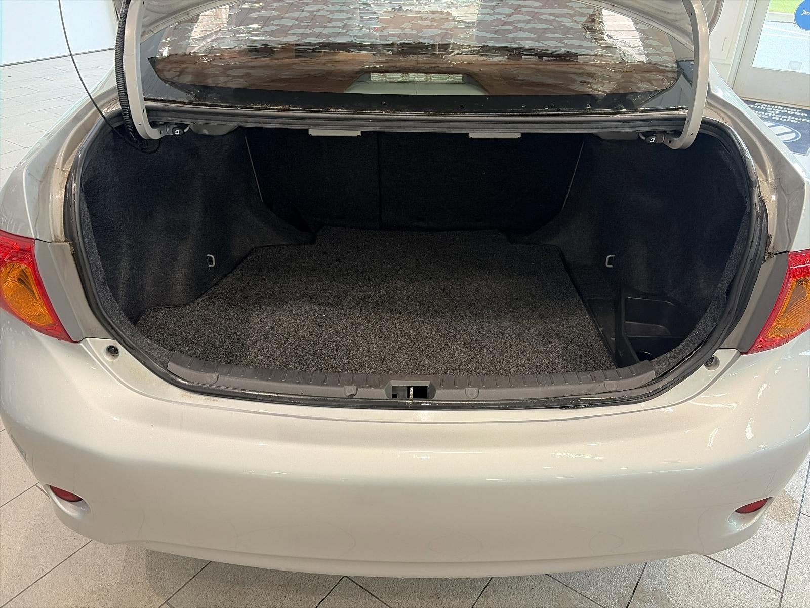 2010 Toyota Corolla 4dr Sdn Auto LE (Natl)