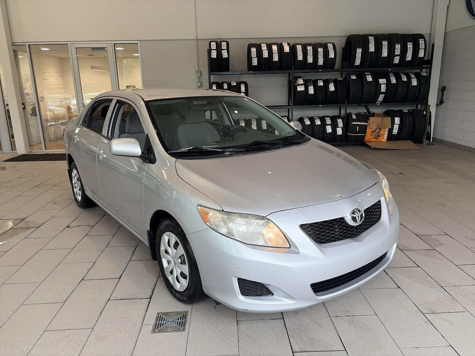 2010 Toyota Corolla 4dr Sdn Auto LE (Natl)