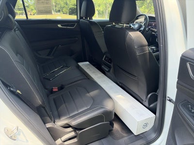 2024 Volkswagen Atlas Cross Sport 2.0T SEL R-Line 4MOTION