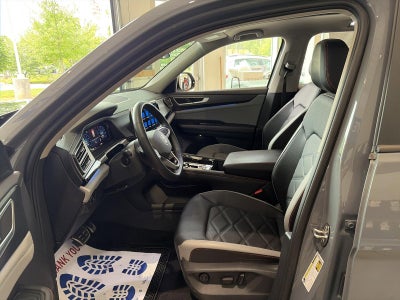 2024 Volkswagen Atlas 2.0T Peak Edition SE w/Technology 4MOTION
