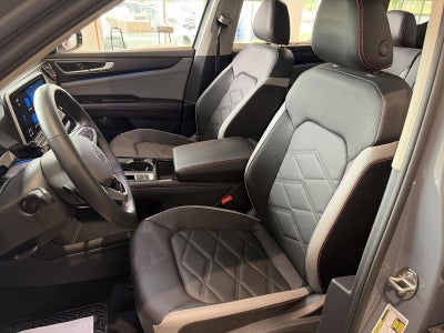 2024 Volkswagen Atlas 2.0T Peak Edition SE w/Technology 4MOTION