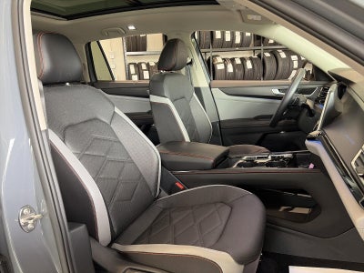2024 Volkswagen Atlas 2.0T Peak Edition SE w/Technology 4MOTION