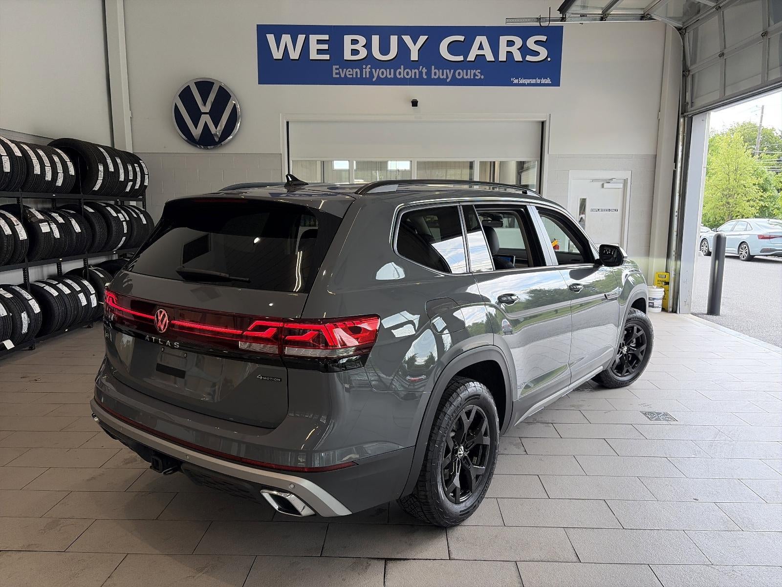 2024 Volkswagen Atlas 2.0T Peak Edition SE w/Technology 4MOTION