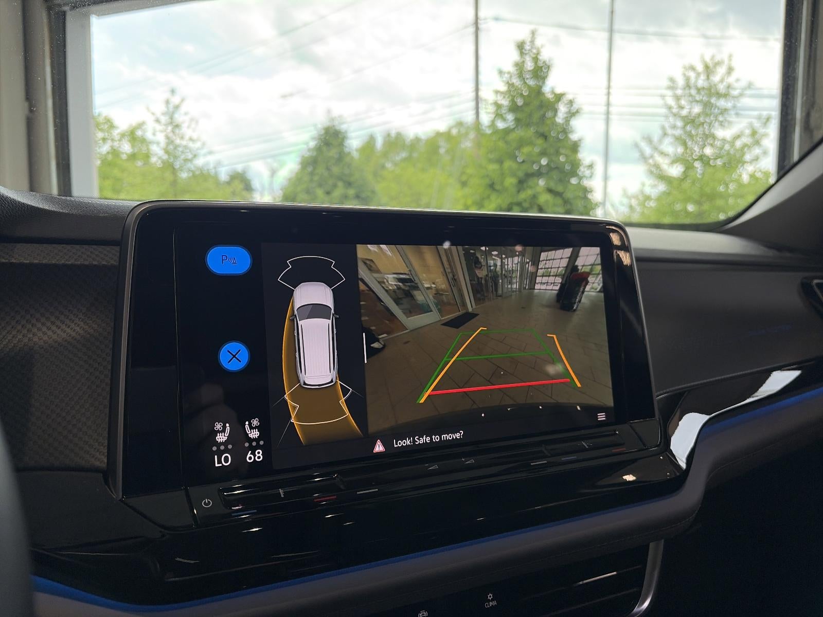 2024 Volkswagen Atlas 2.0T Peak Edition SE w/Technology 4MOTION