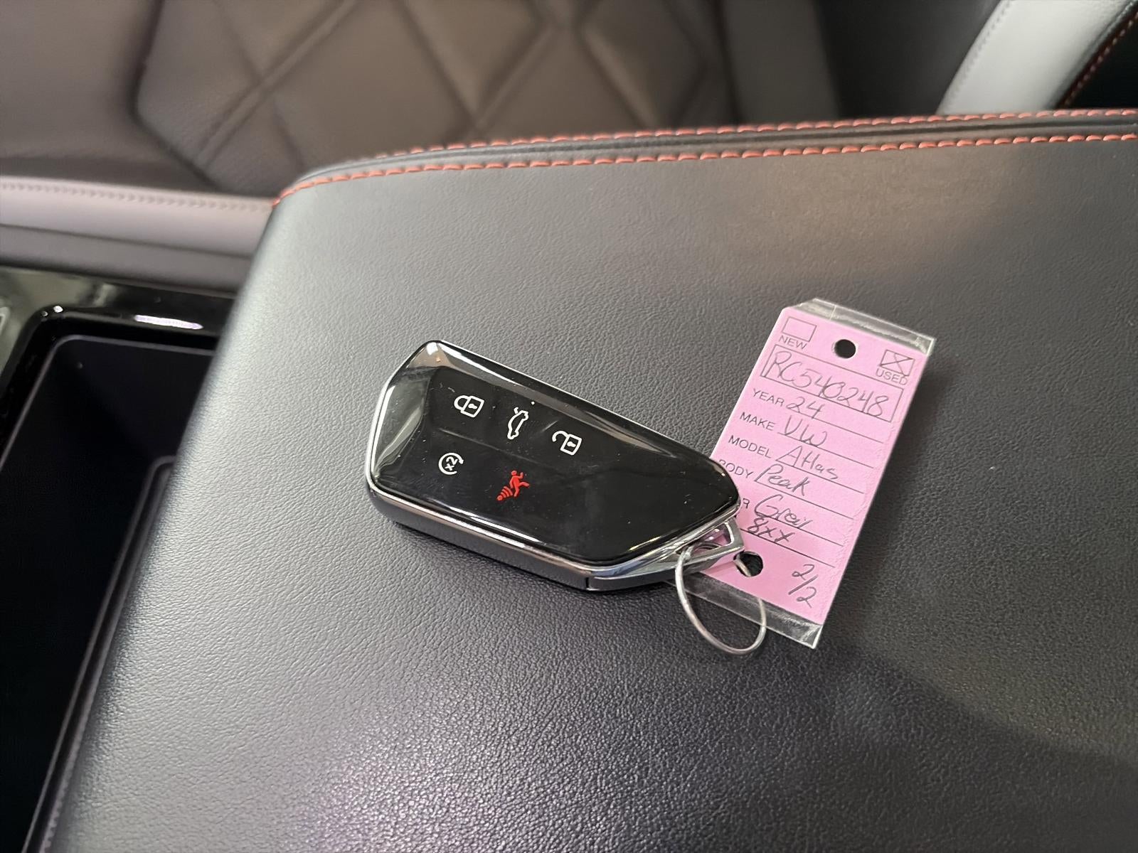 2024 Volkswagen Atlas 2.0T Peak Edition SE w/Technology 4MOTION