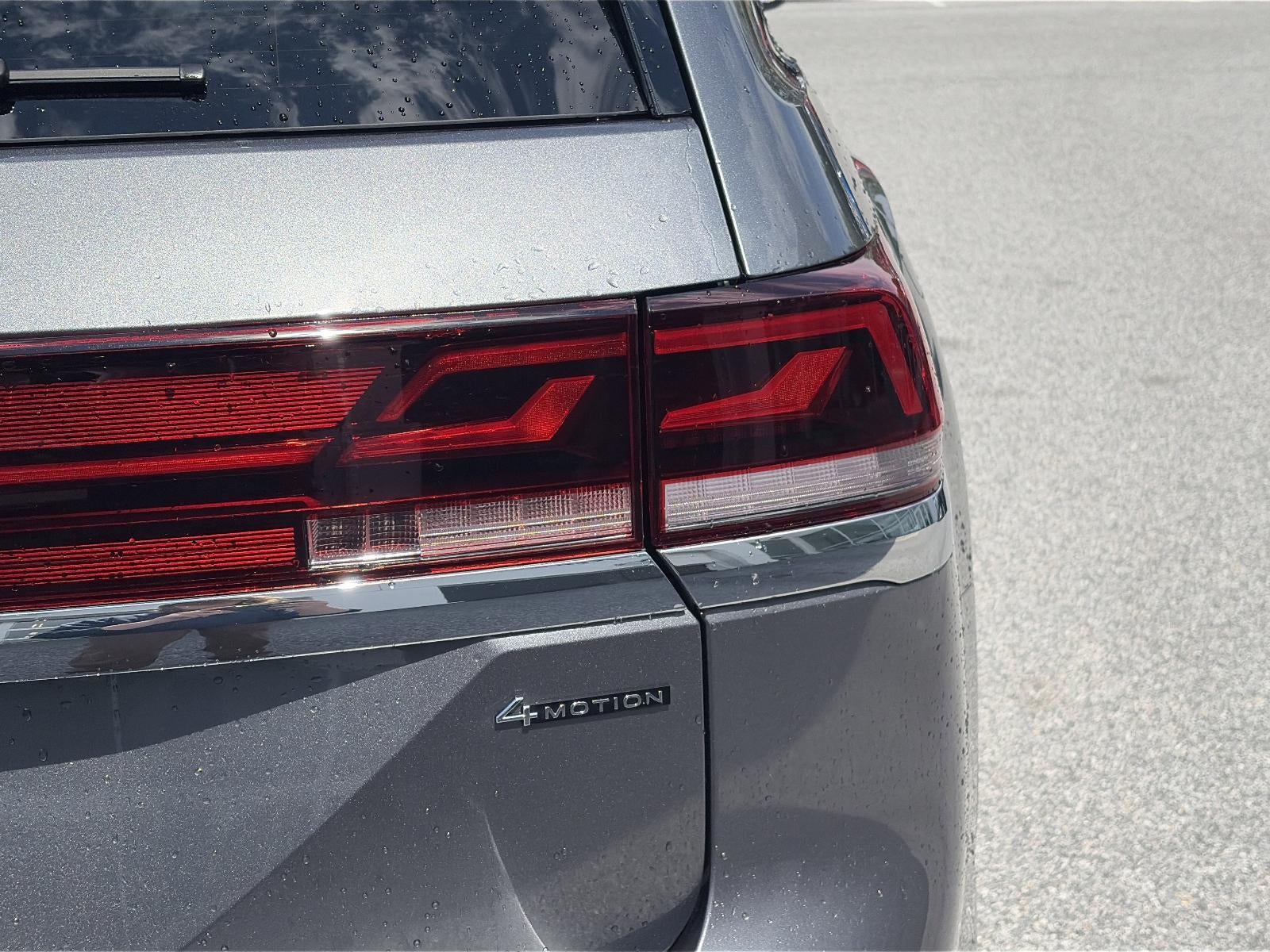 2025 Volkswagen Atlas 2.0T SEL Premium R-Line 4MOTION