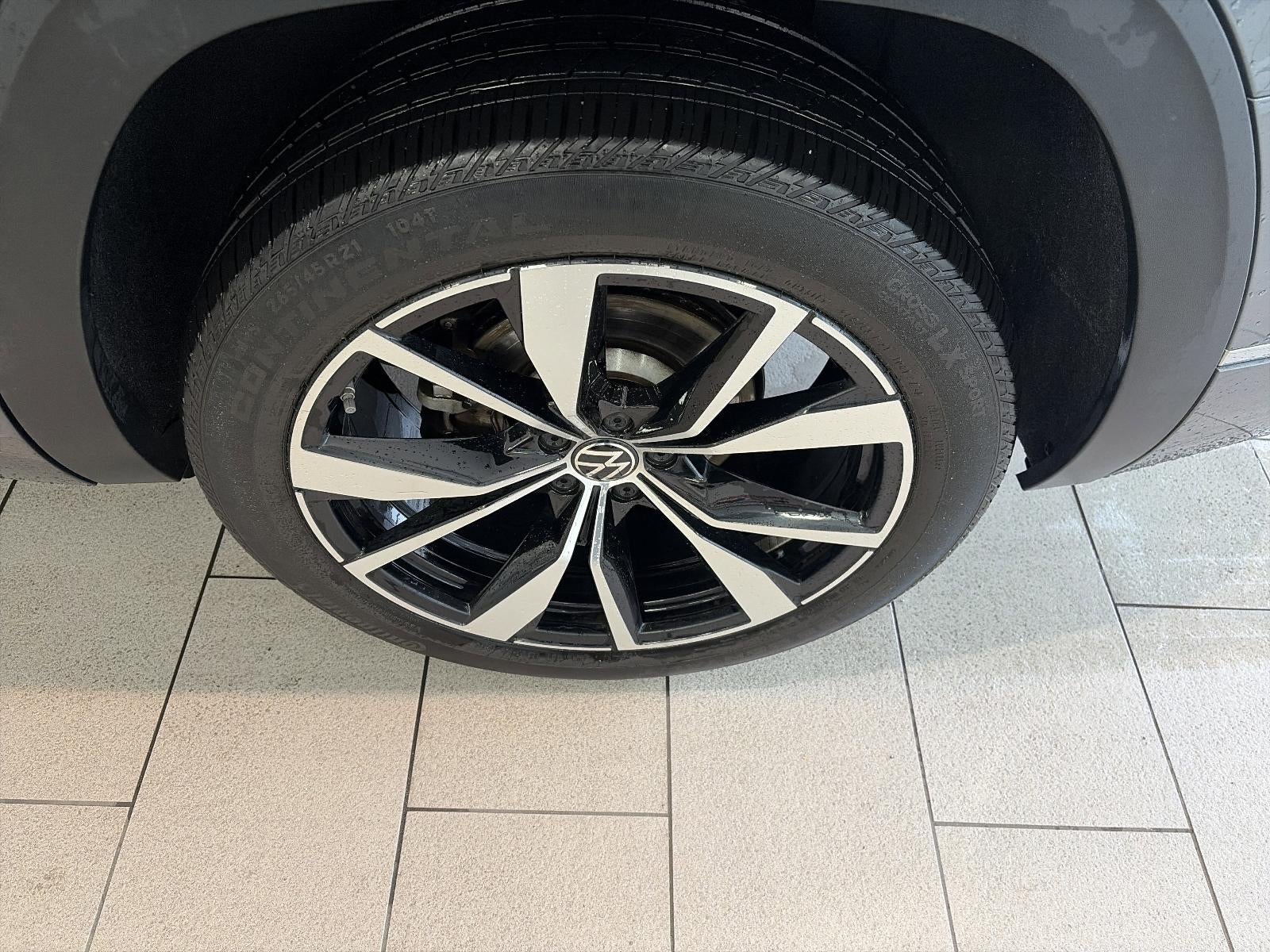 2024 Volkswagen Atlas 2.0T SEL Premium R-Line 4MOTION