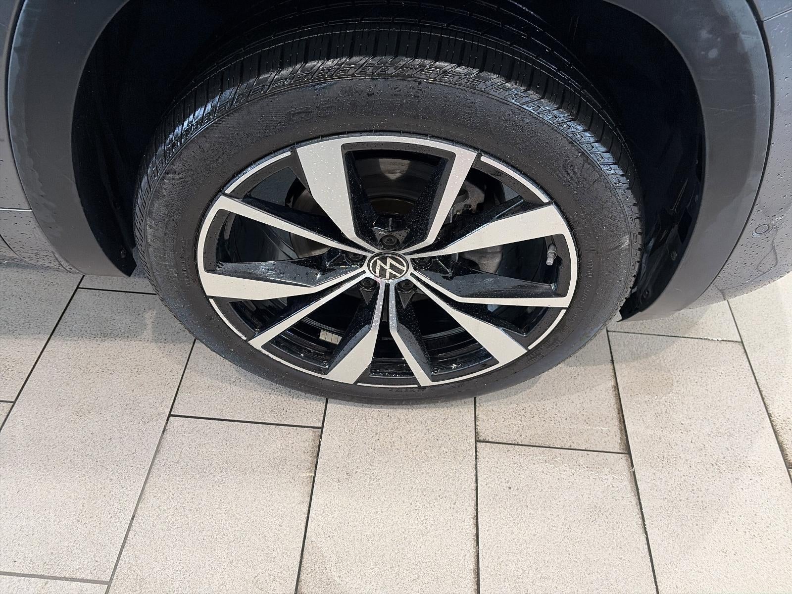2024 Volkswagen Atlas 2.0T SEL Premium R-Line 4MOTION