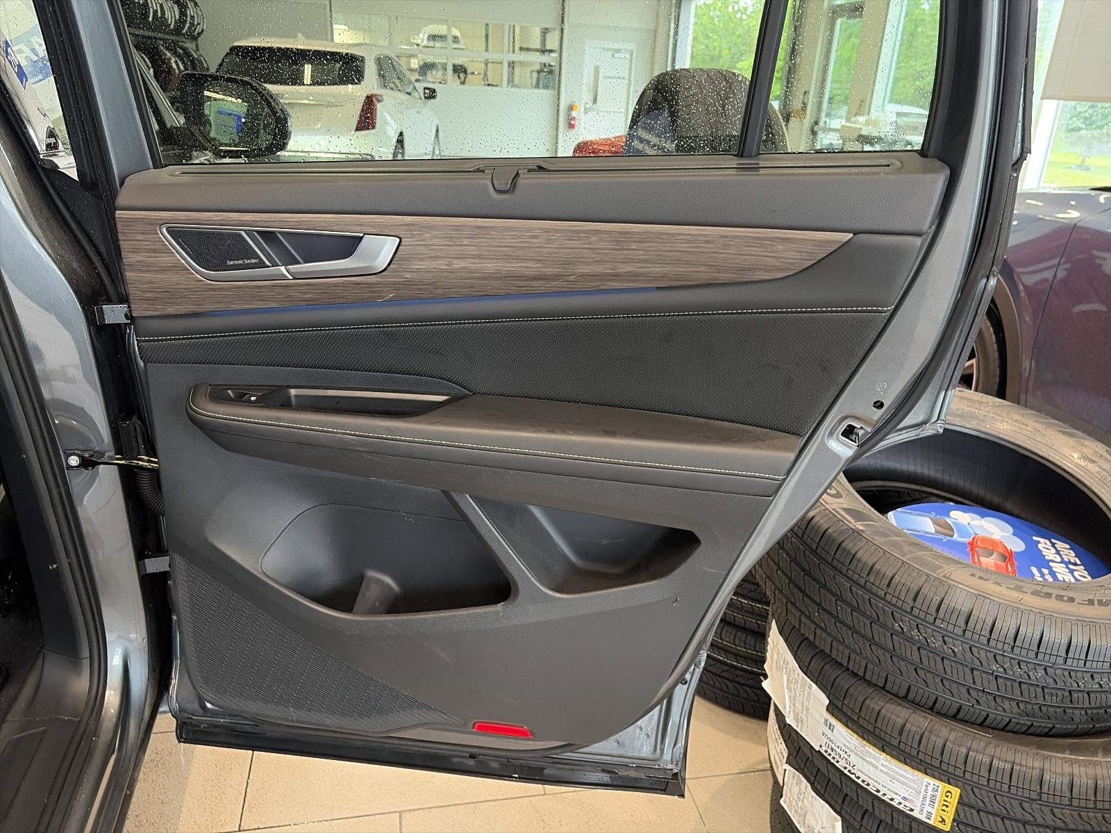 2024 Volkswagen Atlas 2.0T SEL Premium R-Line 4MOTION
