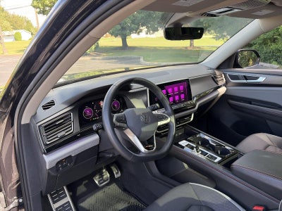 2024 Volkswagen Atlas 2.0T Peak Edition SEL 4MOTION