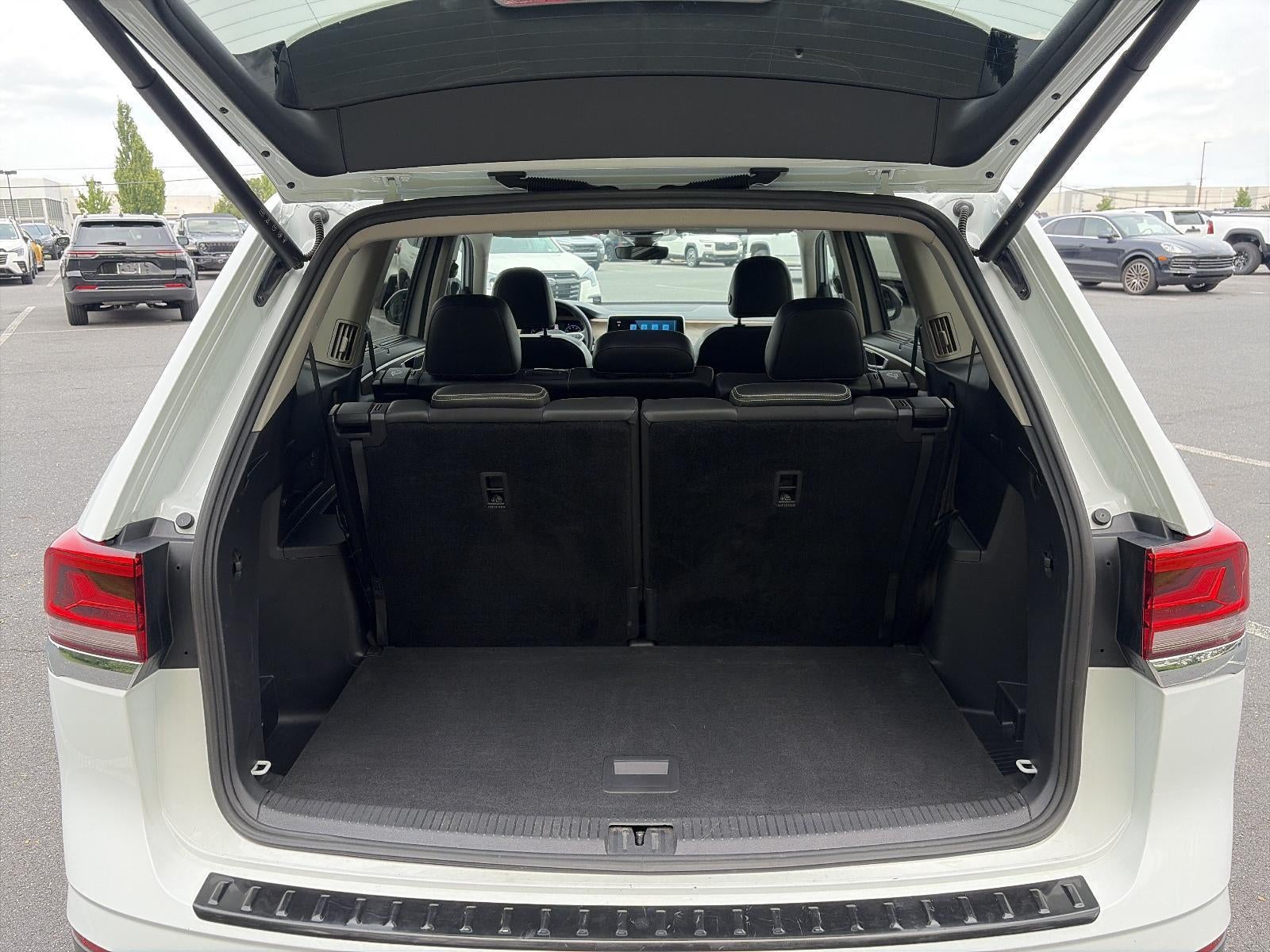 2024 Volkswagen Atlas 2.0T SE w/Technology 4MOTION