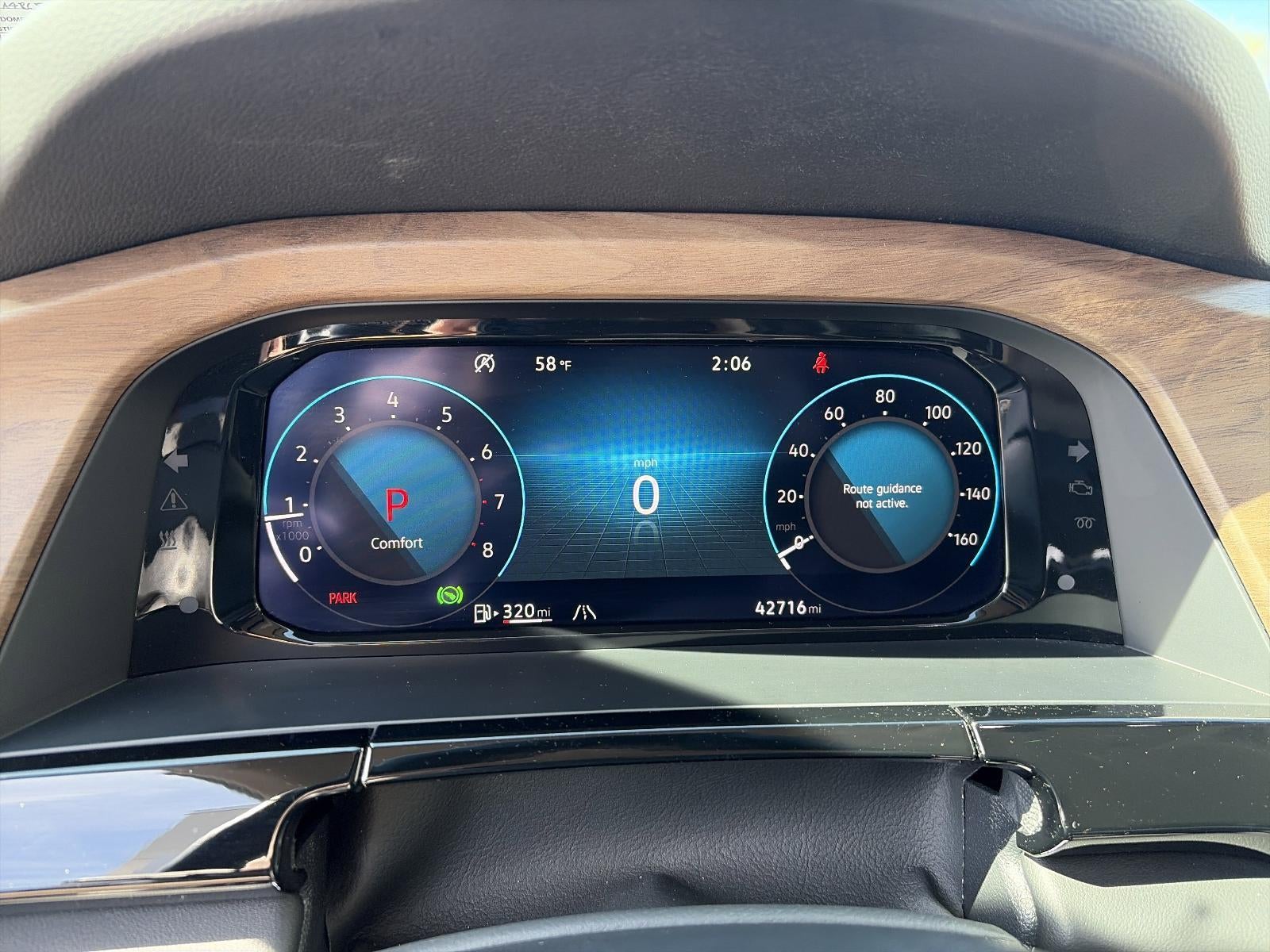 2024 Volkswagen Atlas 2.0T SE w/Technology 4MOTION