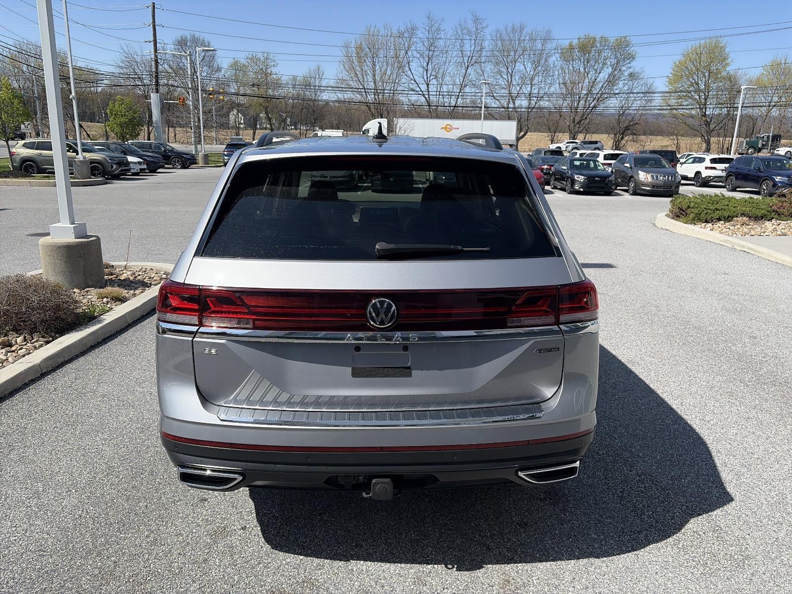 2024 Volkswagen Atlas 2.0T SE w/Technology 4MOTION