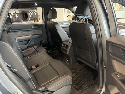 2023 Volkswagen Atlas Cross Sport 2.0T SE w/Technology 4MOTION