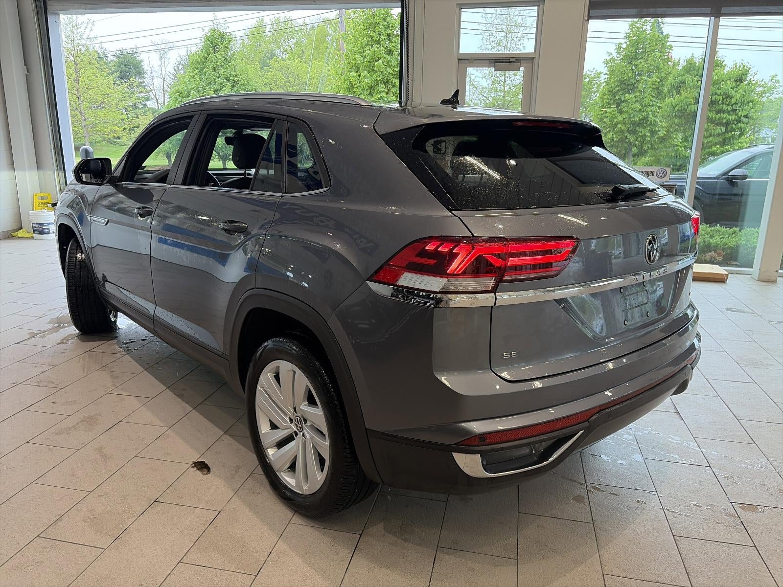 2023 Volkswagen Atlas Cross Sport 2.0T SE w/Technology 4MOTION