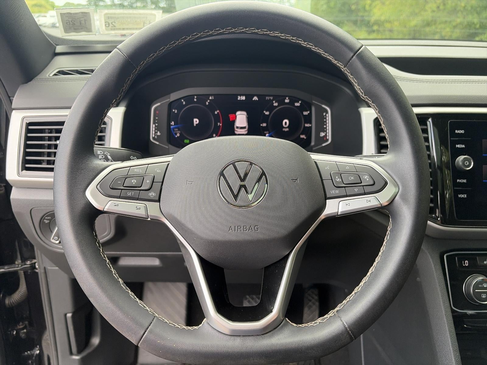 2023 Volkswagen Atlas Cross Sport 2.0T SE w/Technology 4MOTION
