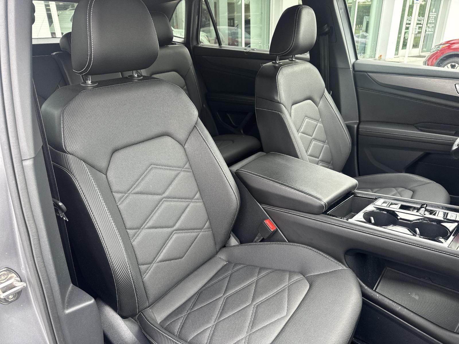 2024 Volkswagen Atlas Cross Sport 2.0T SE w/Technology 4MOTION