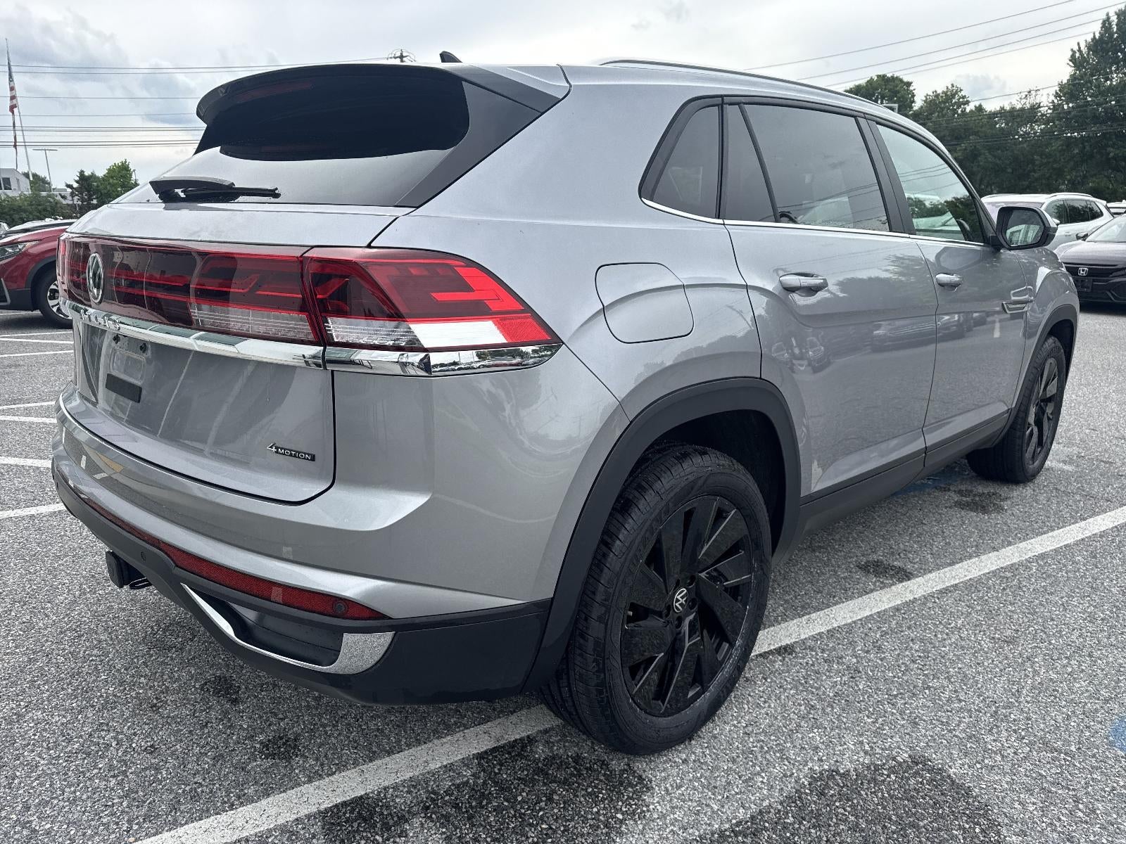 2024 Volkswagen Atlas Cross Sport 2.0T SE w/Technology 4MOTION