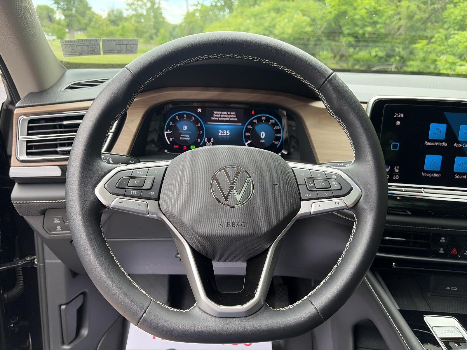 2026 Volkswagen Atlas 2.0T SE w/Technology 4MOTION